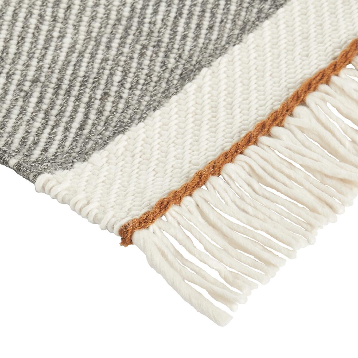 Naga Fringed Wool Rug – image 3