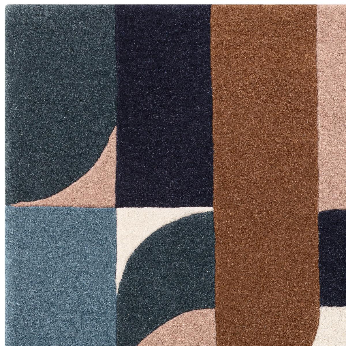 Curved Shapes Patterned Rug – image 4