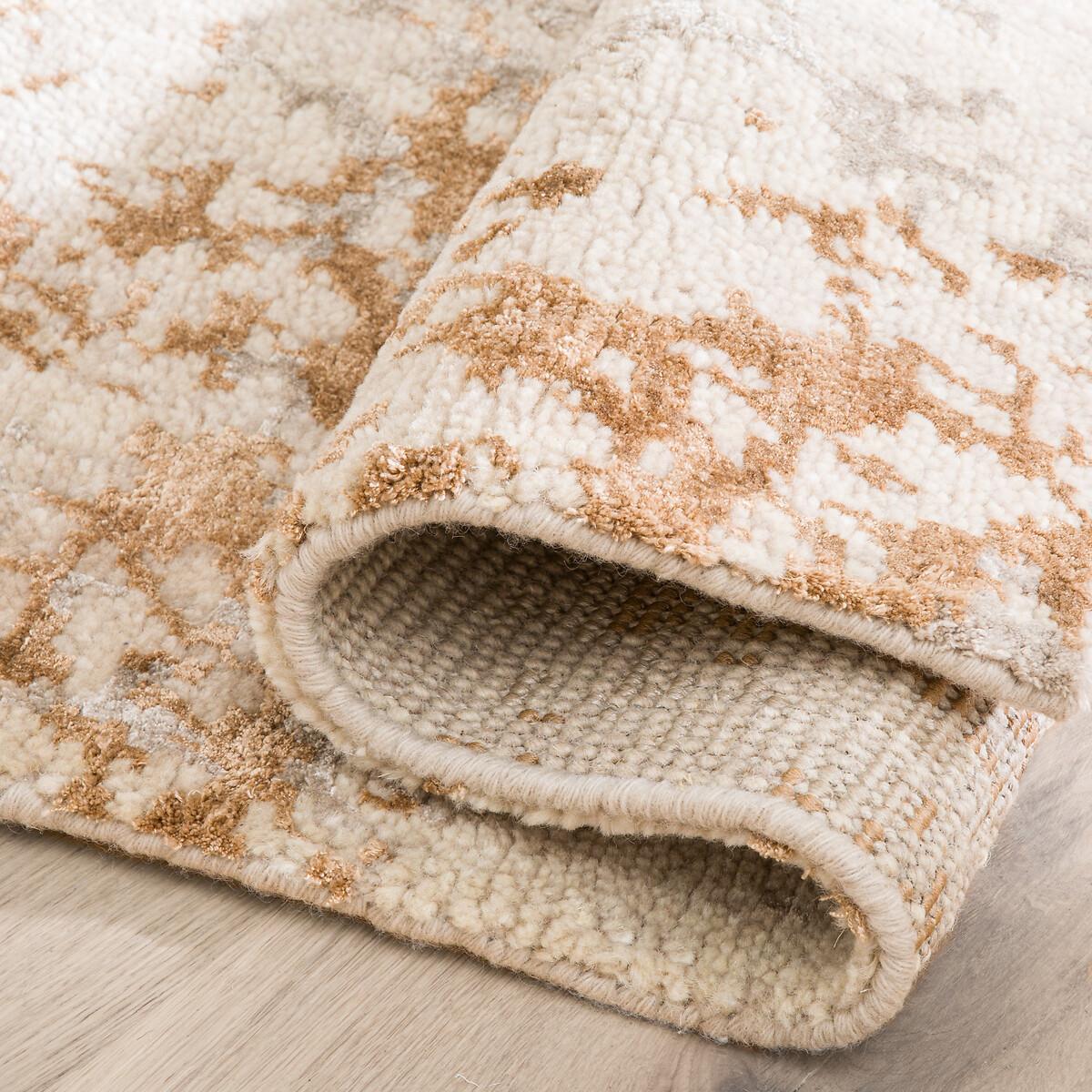 Cryosol Hand-Knotted Wool and Lyocell Rug – image 4