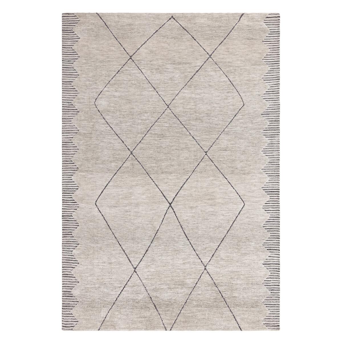 Monochrome Patterned Rug – image 2