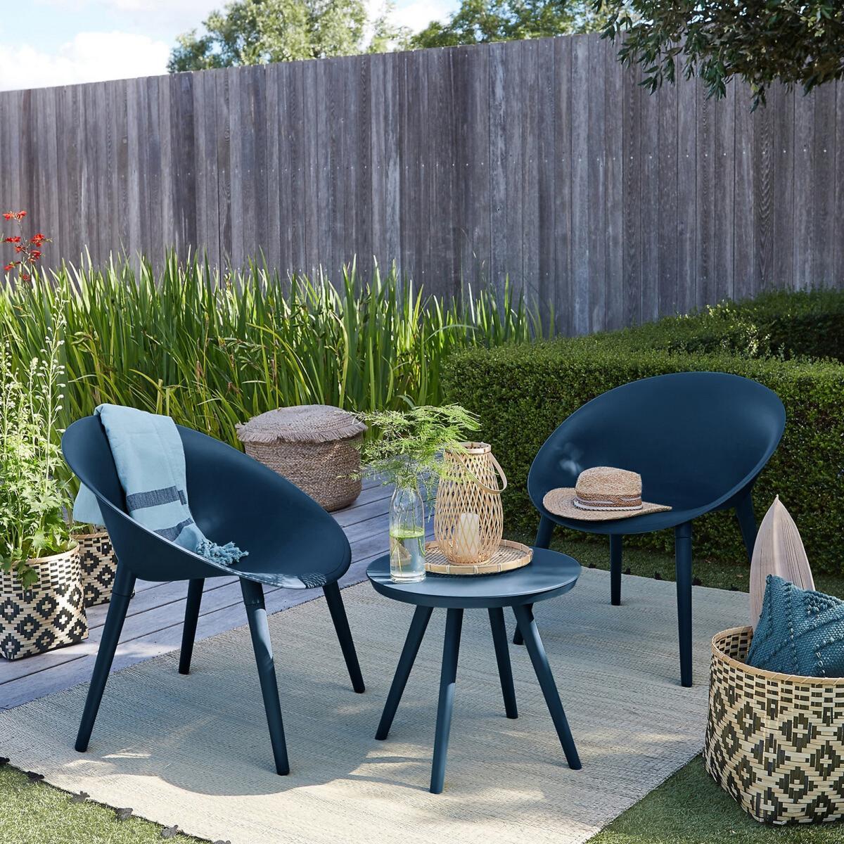 Azou Hand-Woven Rug with Tassels – image 3