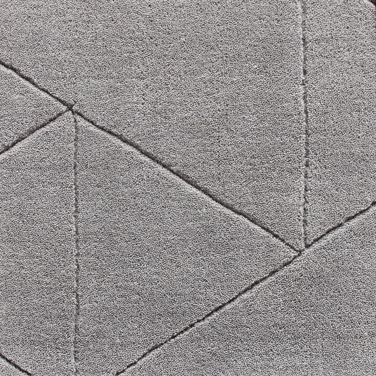 Subtle Triangle Tiled Geometric Patterned Rug in 100% Wool – image 4