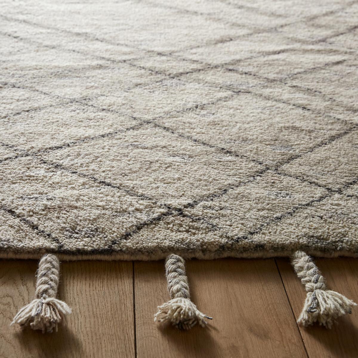 Natoum Wool Rug, Hand Knotted in the Berber Style – image 4