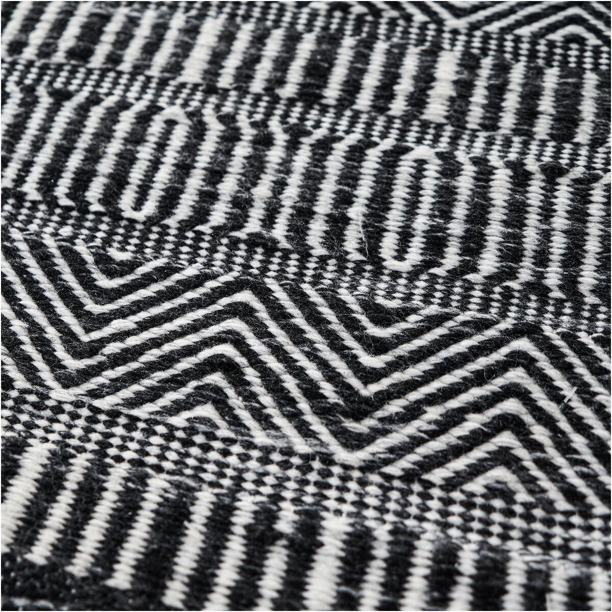 Inca Design Indoor/Outdoor Rug – image 4