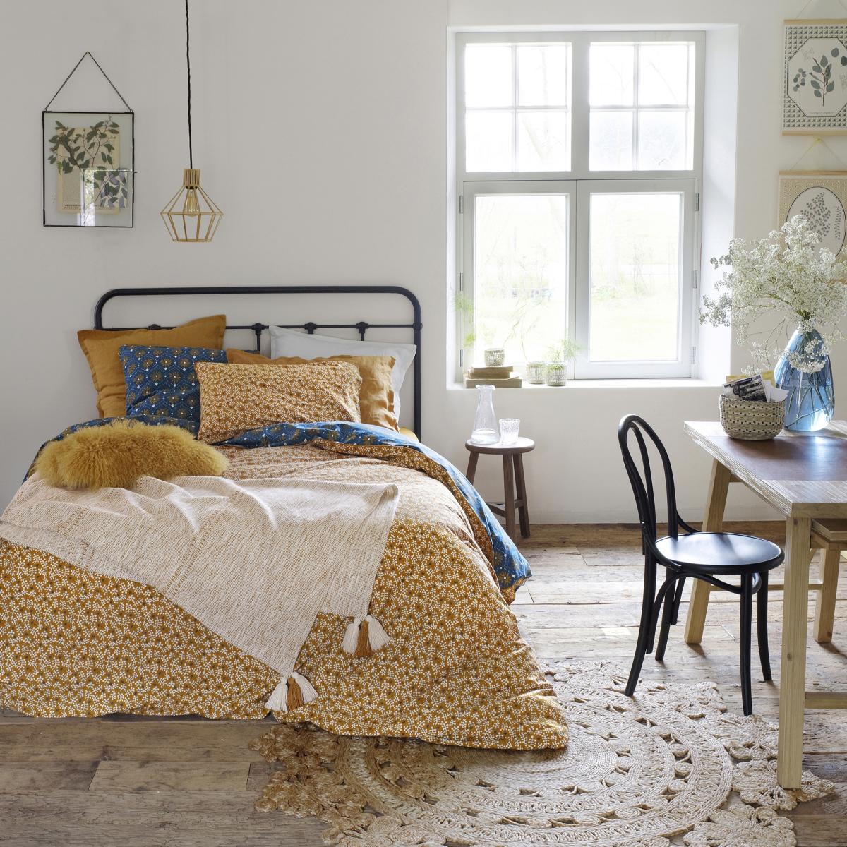 Rozza Rosette Round Rug – image 6