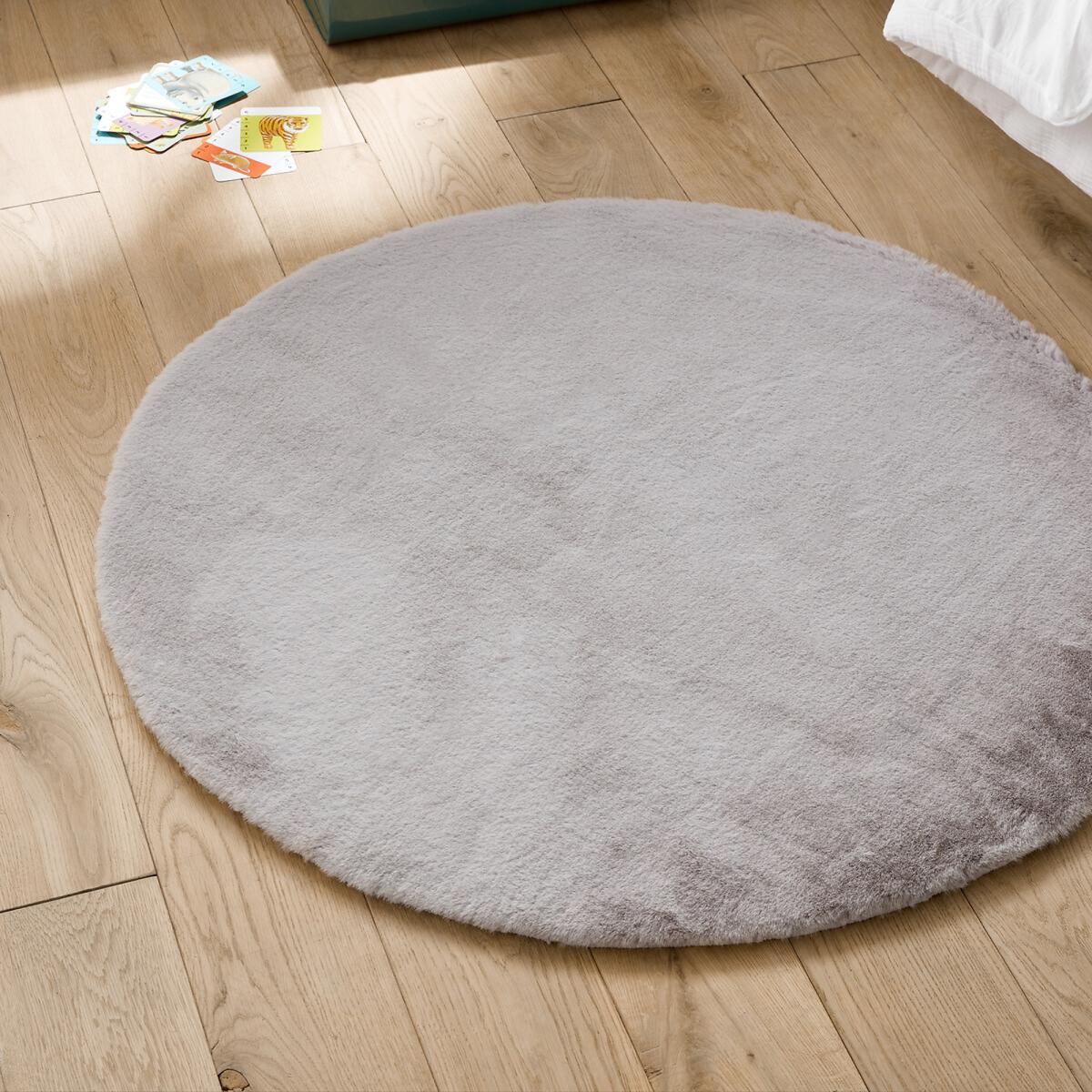 Mouflette Round Faux Fur Rug – image 4