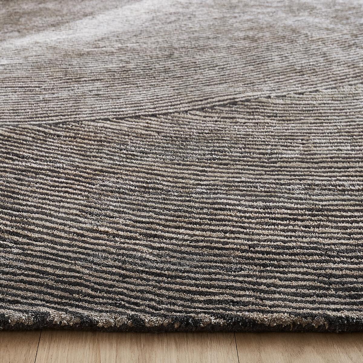 Chaapri Hand-Tufted 100% Lyocell Rug – image 2