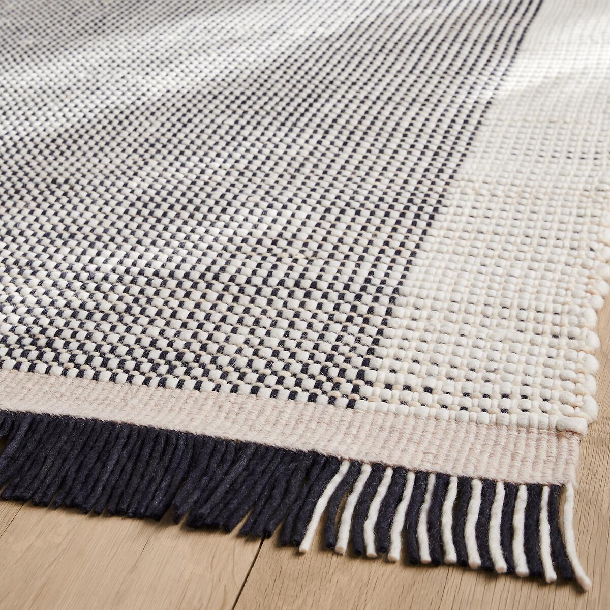 Sekot Handwoven Fringed 100% Wool Rug – image 3