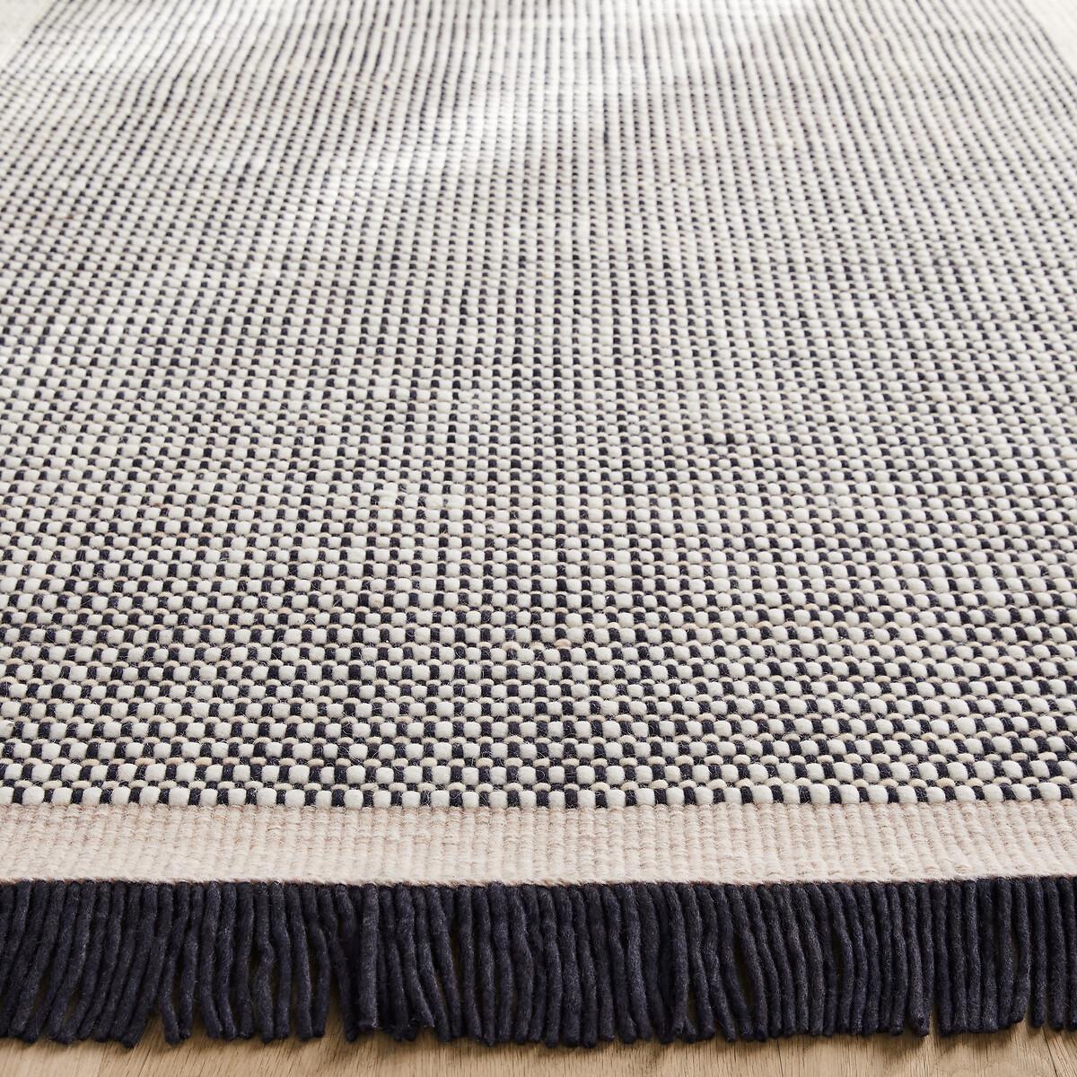 Sekot Handwoven Fringed 100% Wool Rug – image 4