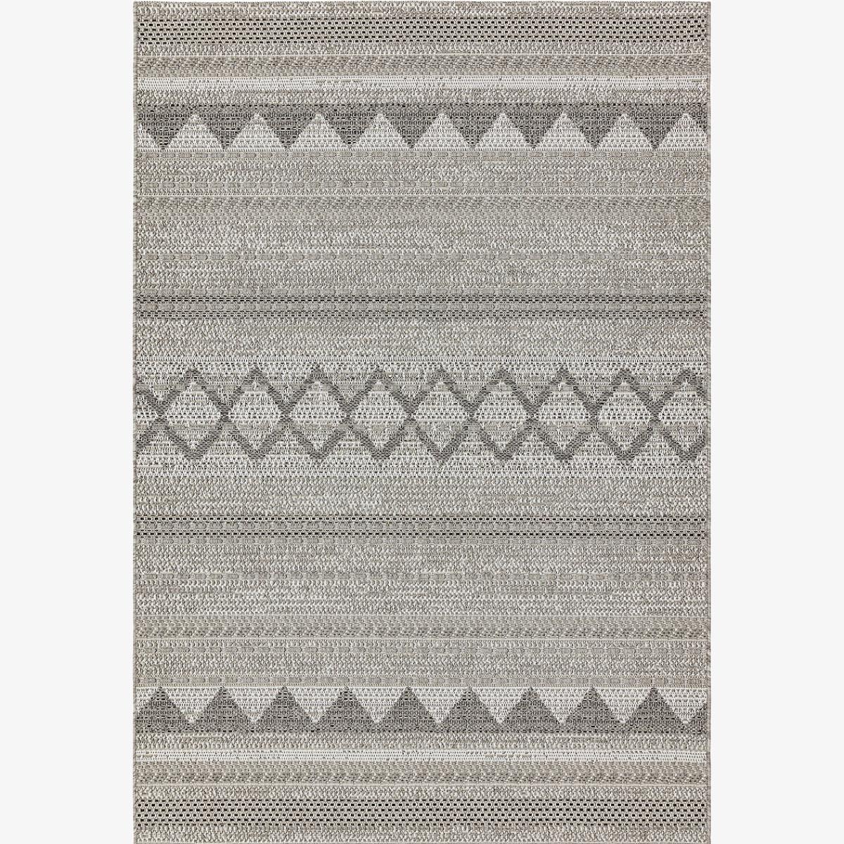 Diamond Patterned Indoor/Outdoor Rug – image 1