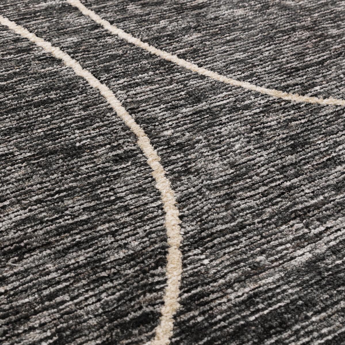 Abstract Scribble Patterned Rug – image 6
