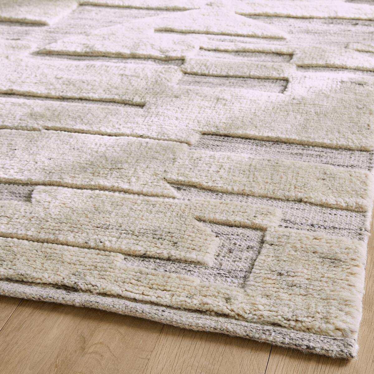Akoris Hand-Knotted Wool Rug – image 3
