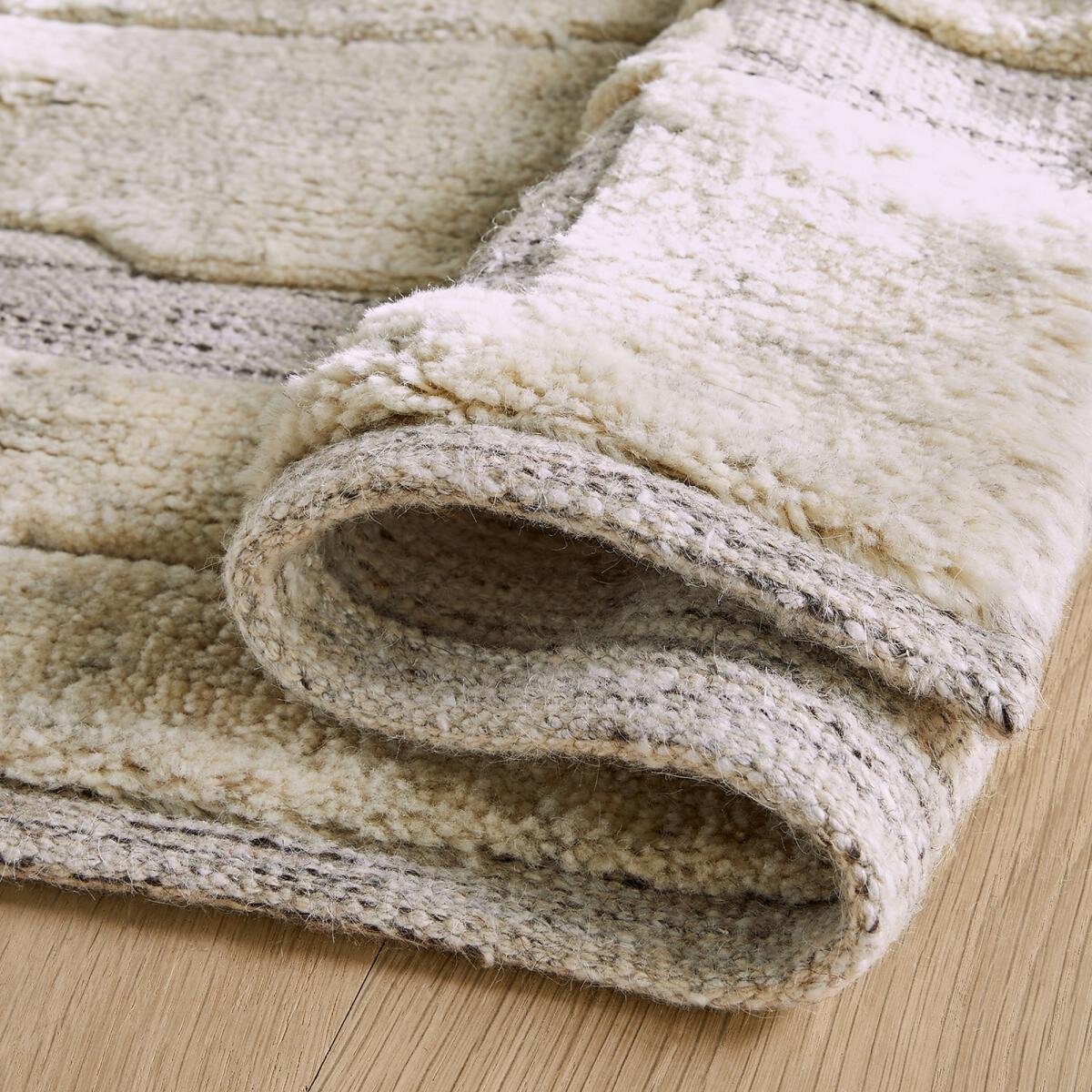 Akoris Hand-Knotted Wool Rug – image 4