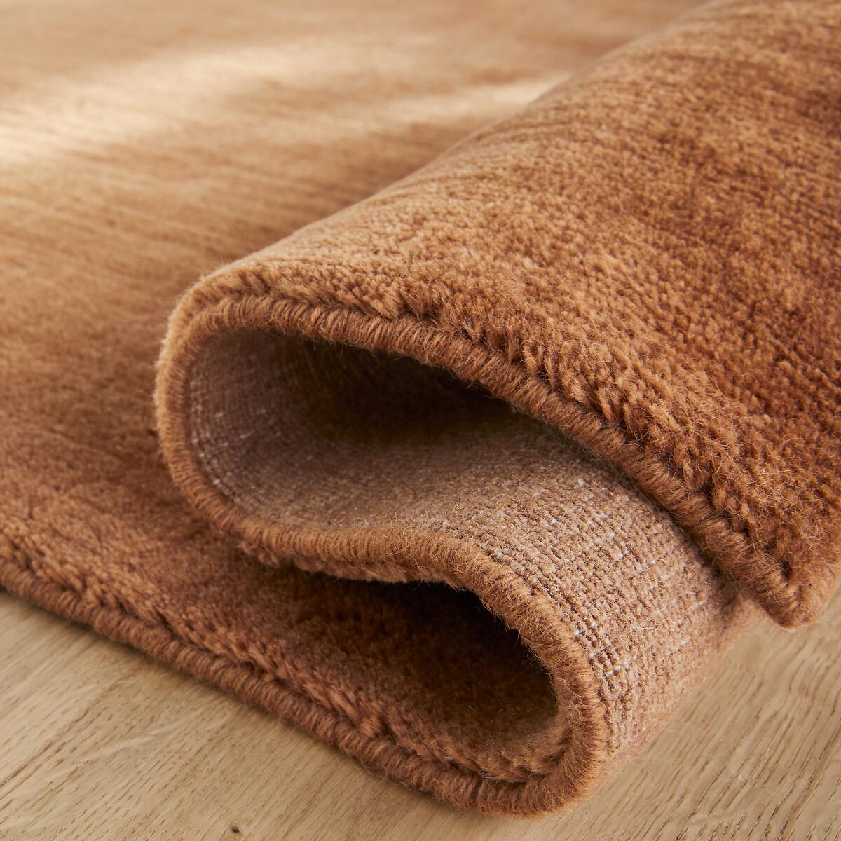 Rajah Hand-Knotted Wool & Cashmere Rug – image 4