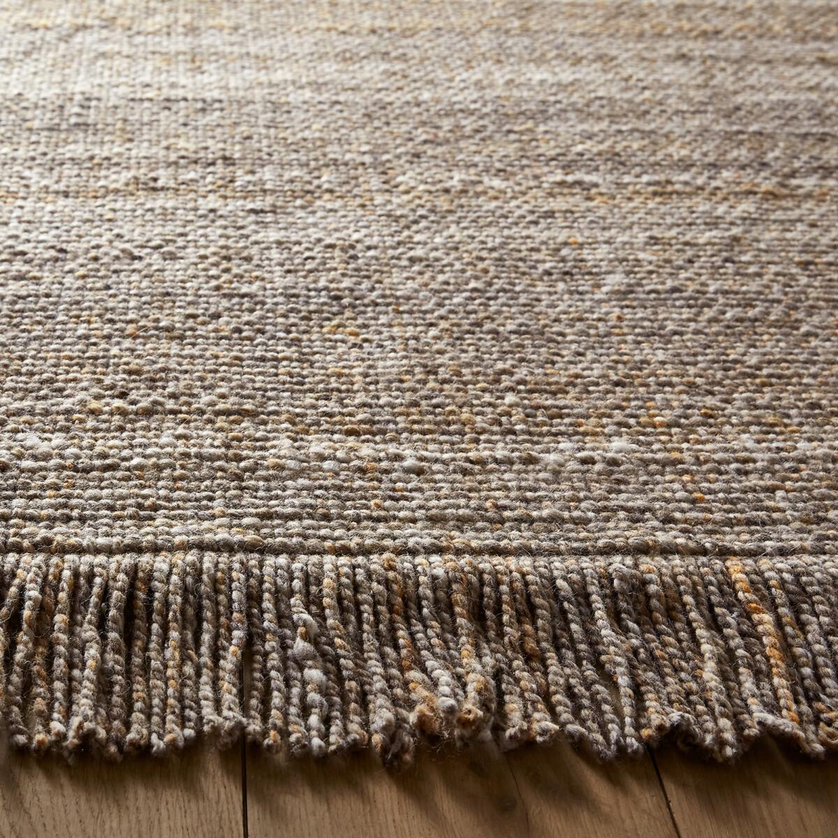 Khitib Fringed Hand Woven Wool Blend Rug – image 3