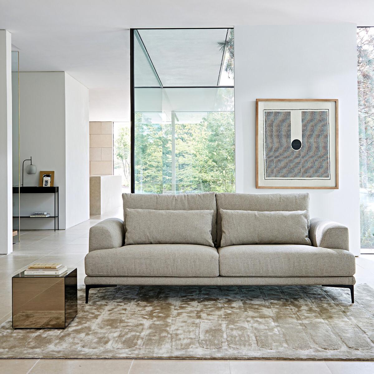 Calad Graphic Textured Lyocell Rug – image 12