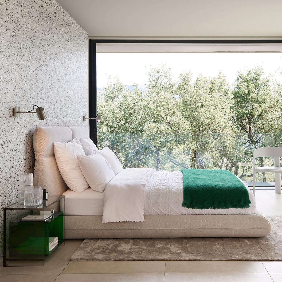 Calad Graphic Textured Lyocell Rug – image 13