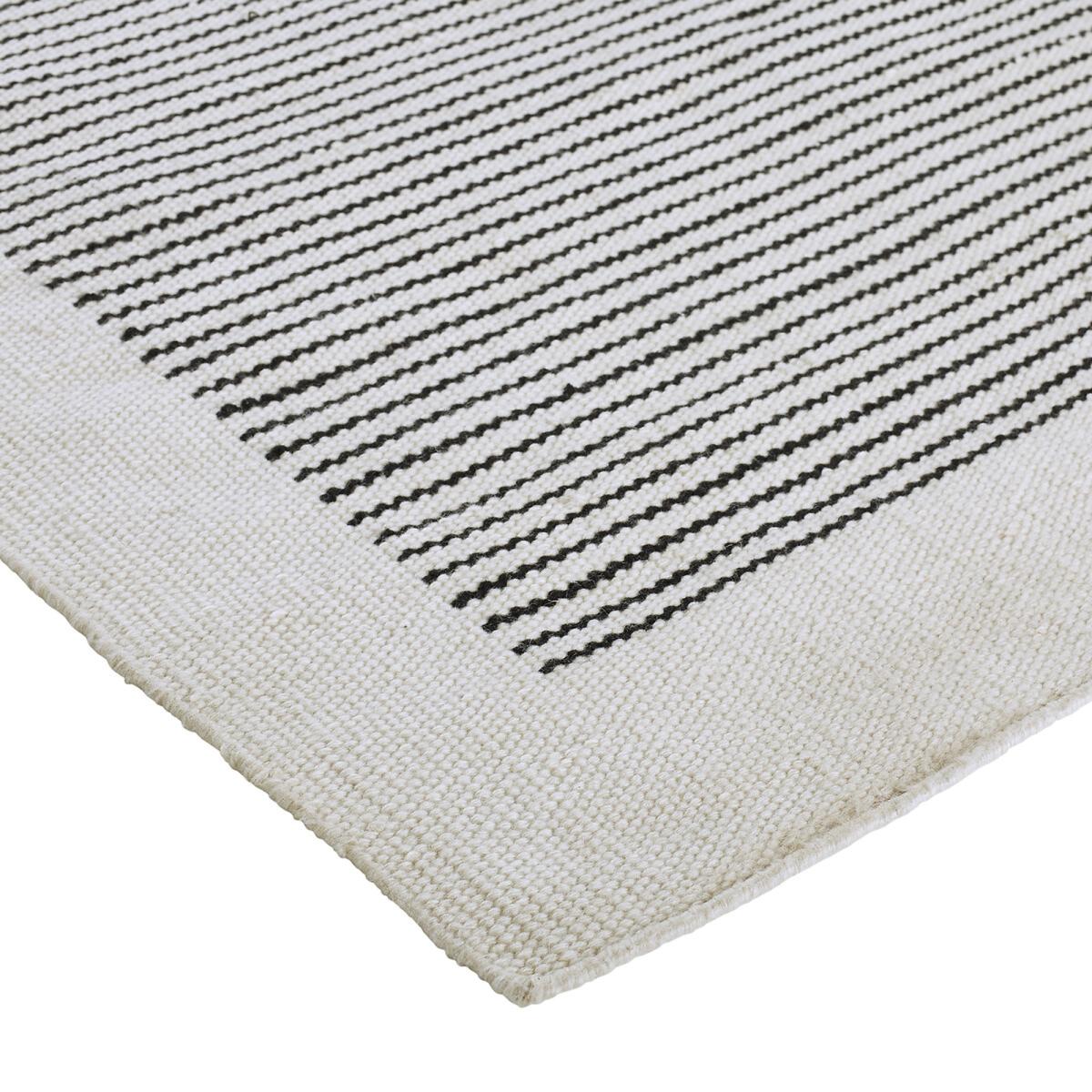Logda Polyester Indoor / Outdoor XL Rug – image 2