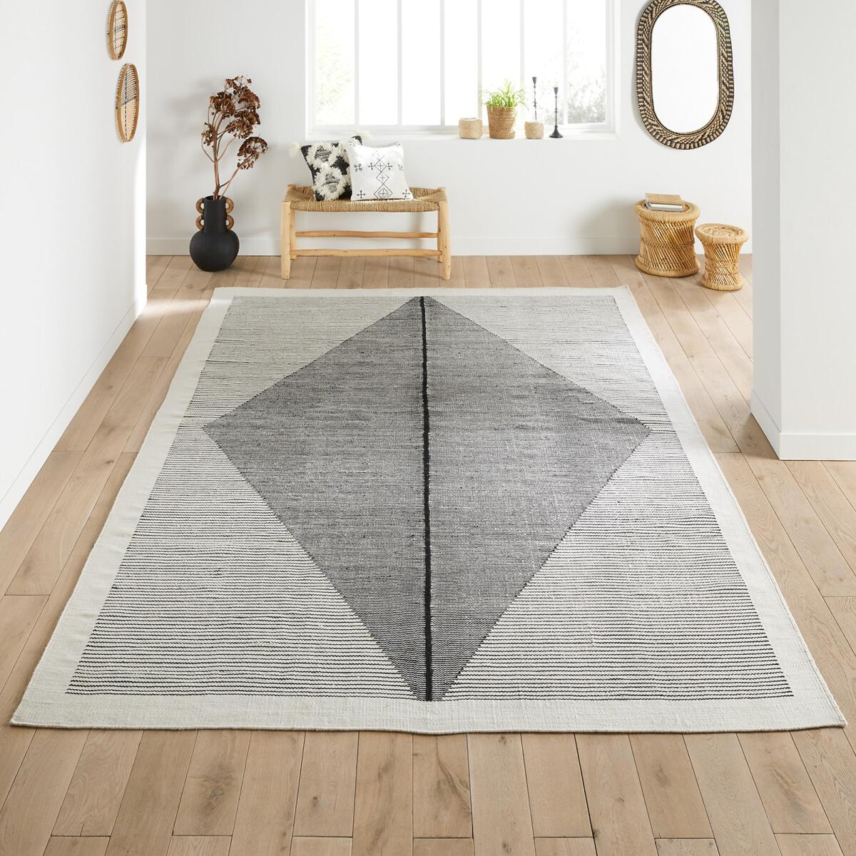 Logda Polyester Indoor / Outdoor XL Rug – image 1