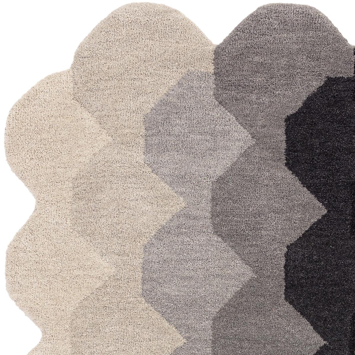 Gradient Pattern Hand Tufted Rug in 100% Wool – image 4