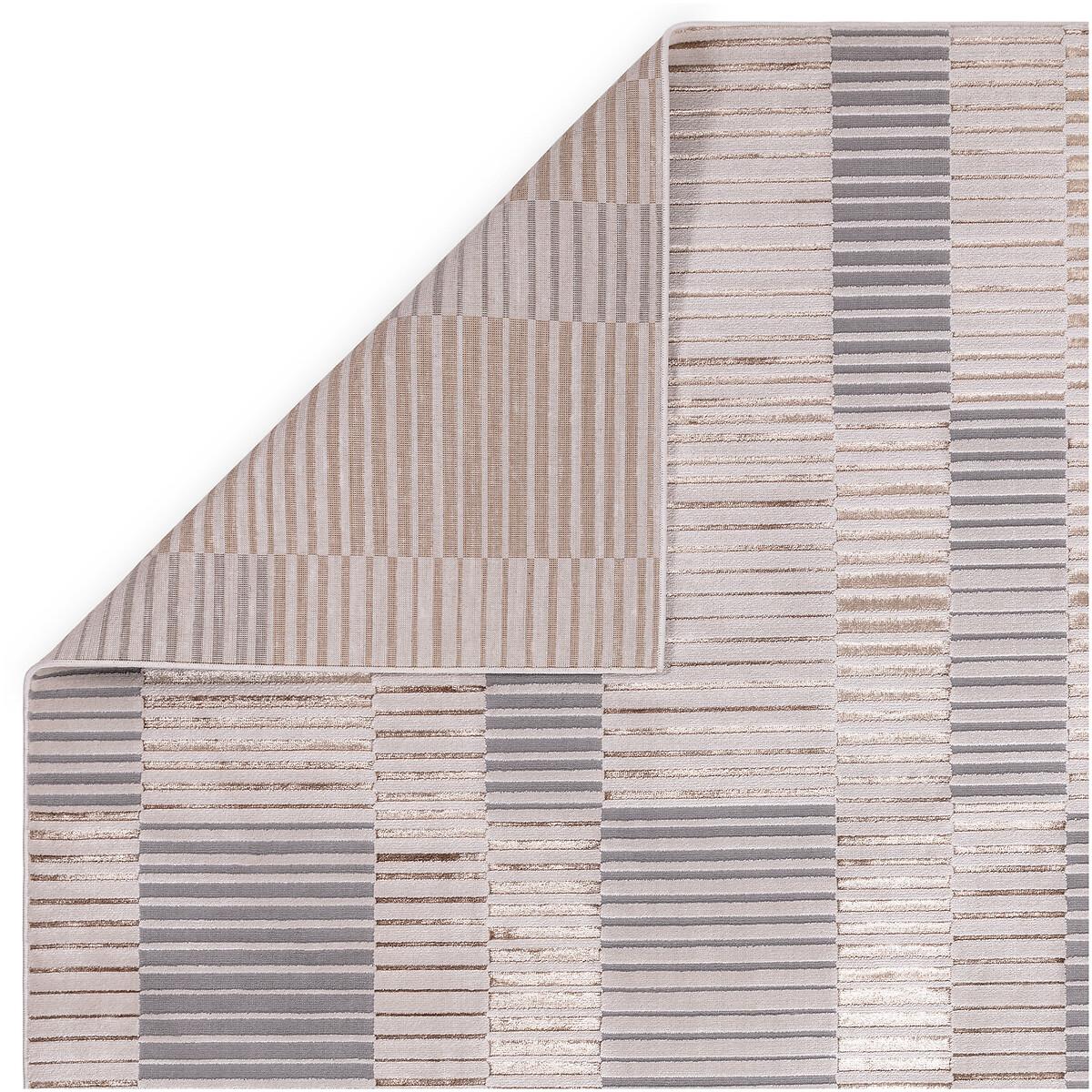 Etched Pattern Metallic Rug – image 4