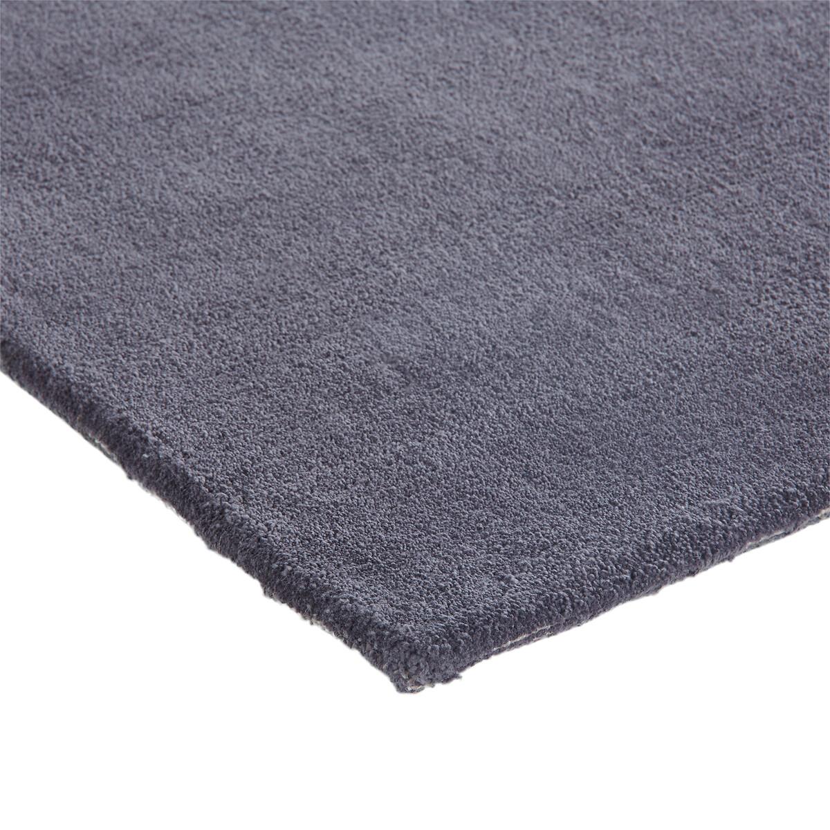 Renzo Tufted Cotton Bedside Rug – image 3