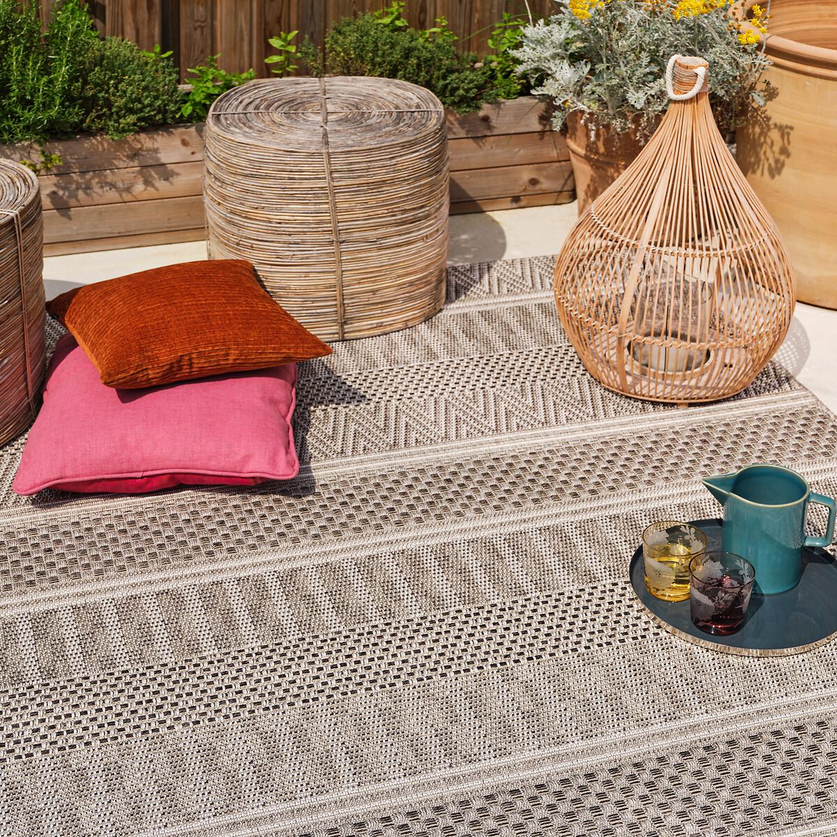 Stripe Patterned Indoor/Outdoor Rug – image 7