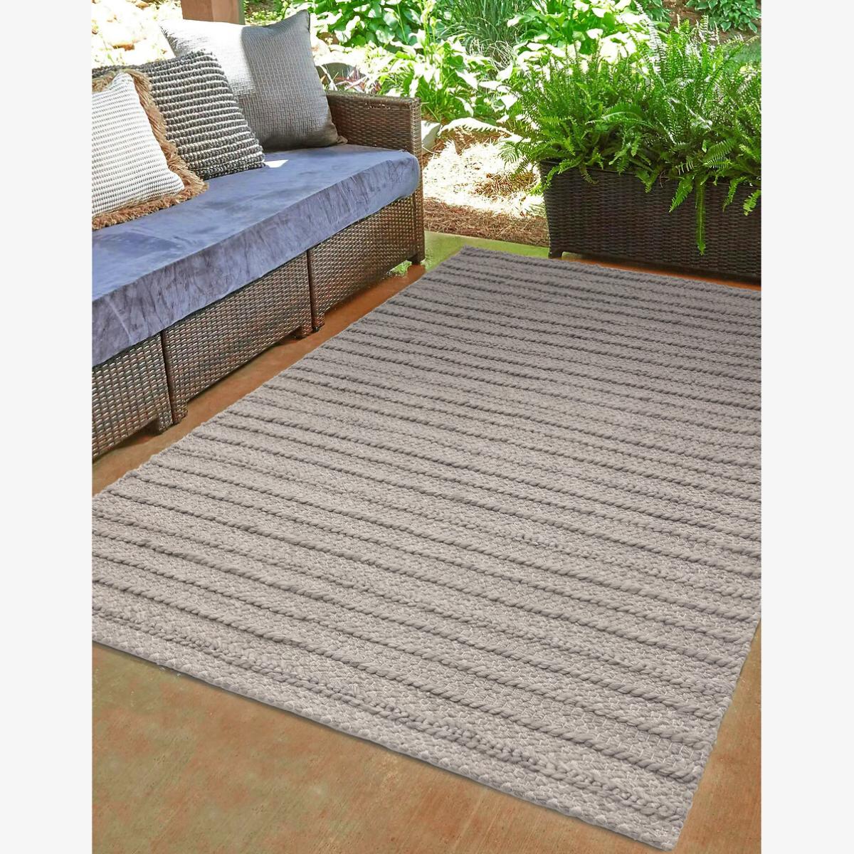 Textured Weave Eco Friendly Indoor/Outdoor Rug – image 1