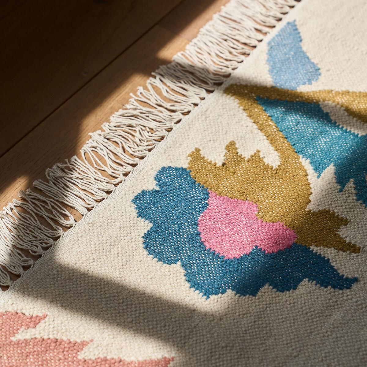 Irène Floral Wool & Cotton Flat Woven Rug – image 12