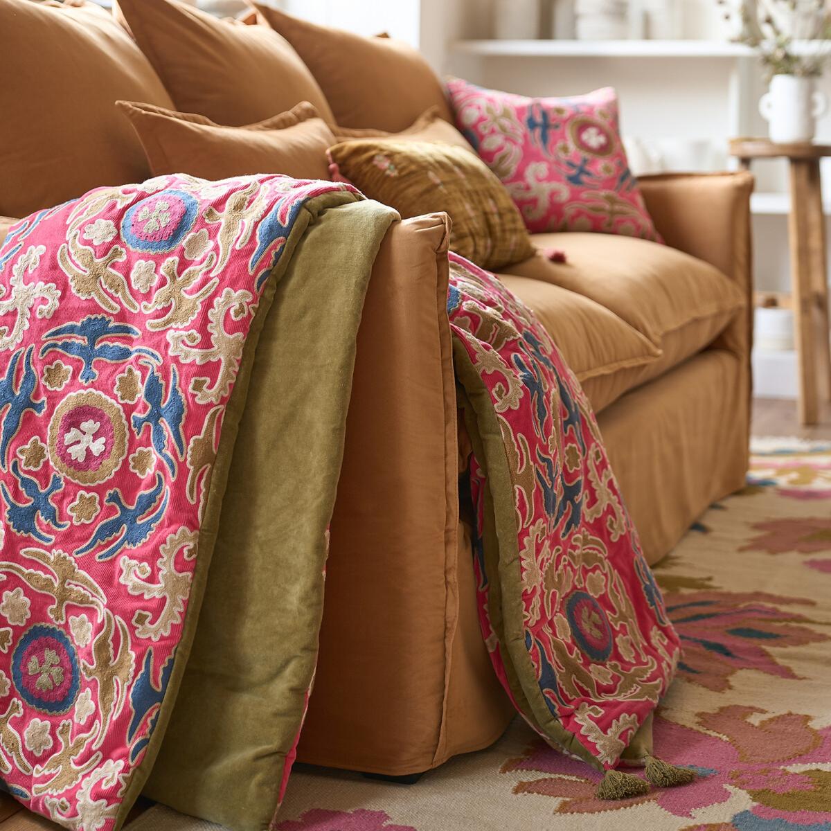 Irène Floral Wool & Cotton Flat Woven Rug – image 8