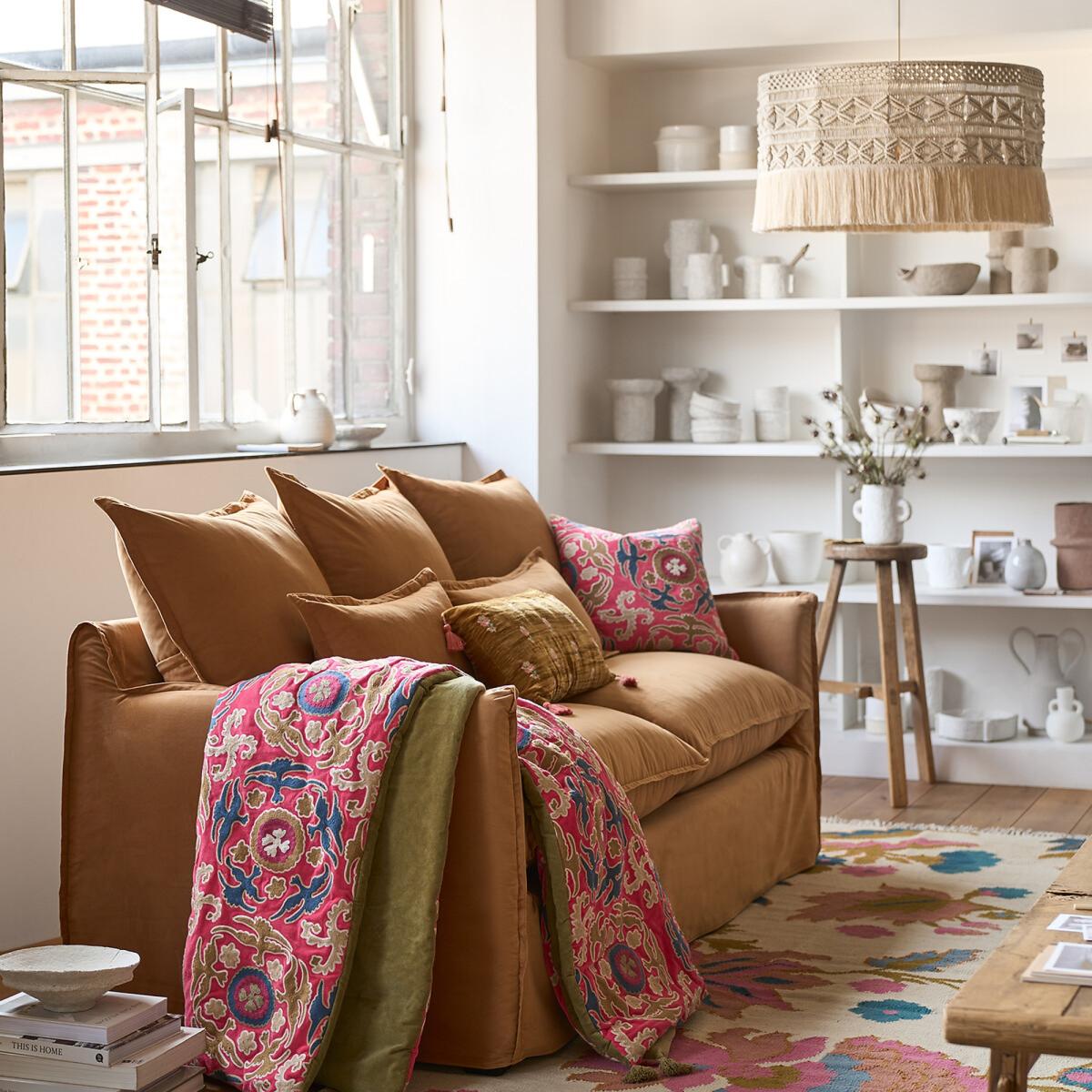 Irène Floral Wool & Cotton Flat Woven Rug – image 10
