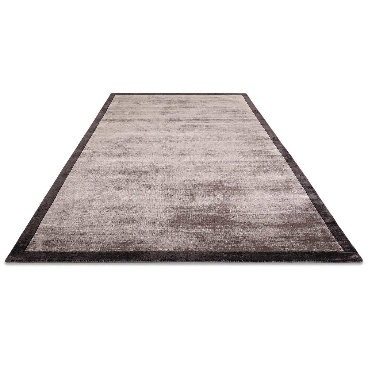 Distressed Hand Woven Viscose Border Rug – image 2