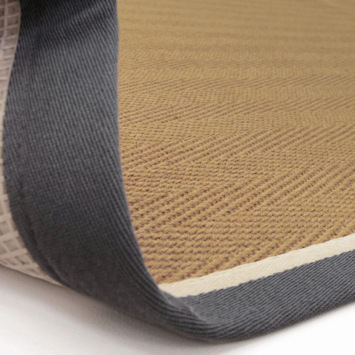 Bordo Herringbone Rug – image 5