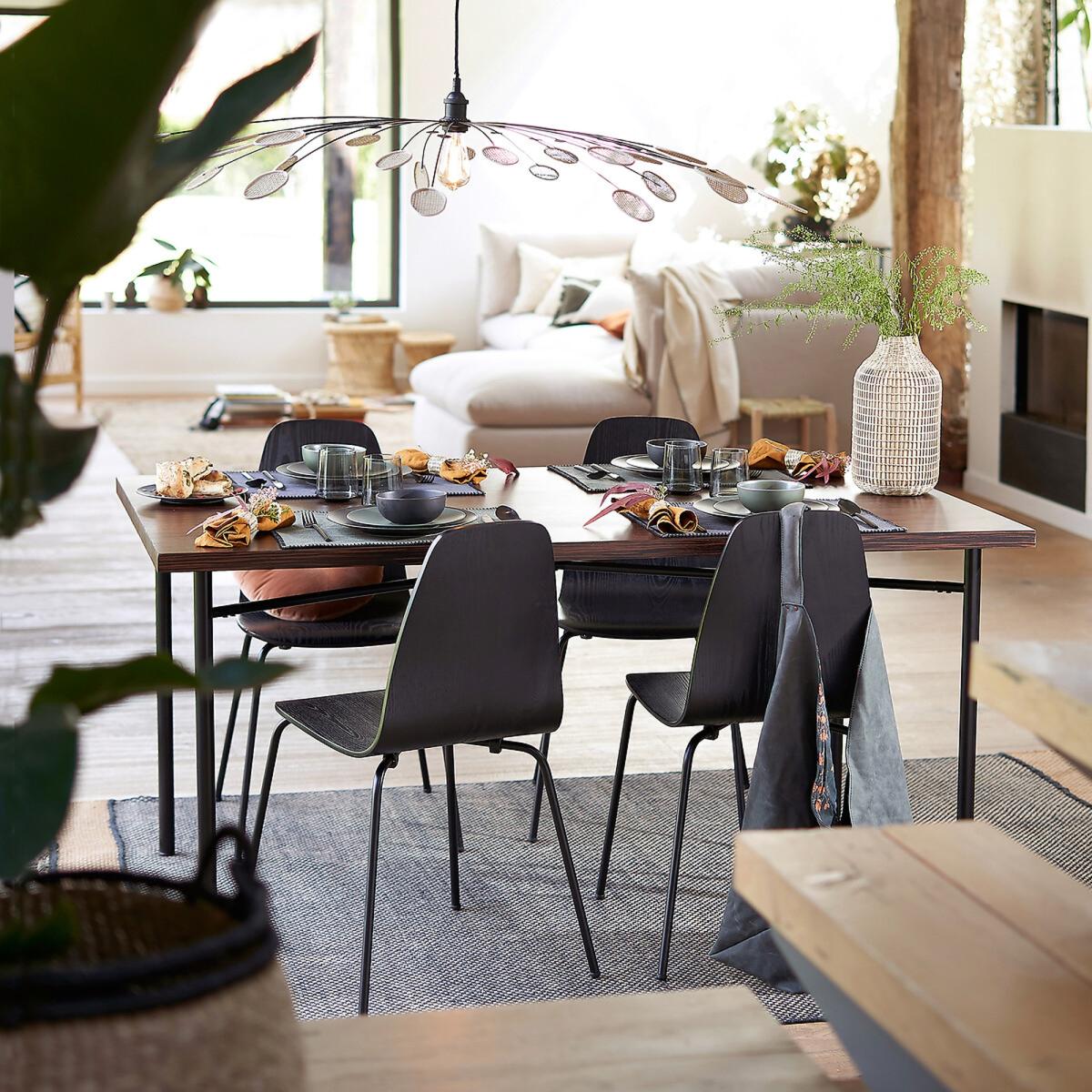 Ajow Fringed Jute Rug – image 9