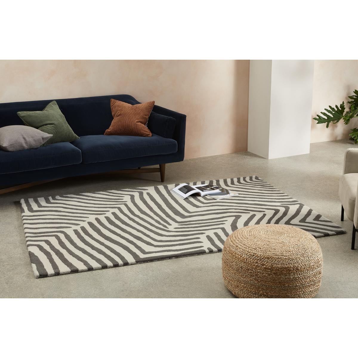 Larkin Handtufted Wool Rug, Large 160 x 230cm, Ecru & Warm Grey – image 3