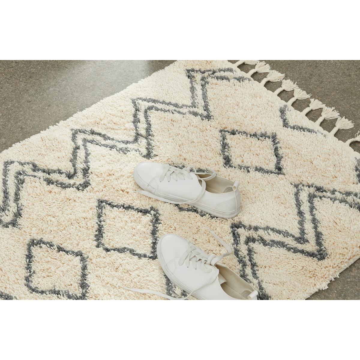 Caram Berber Style Runner, 80 x 200cm, Off White & Charcoal Grey – image 4