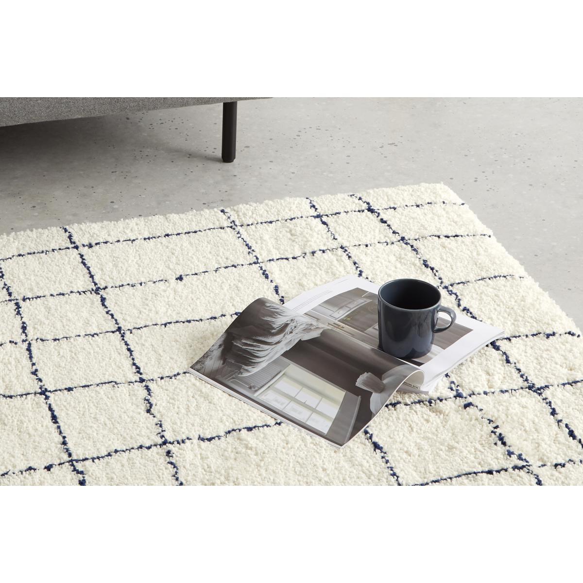 Gunter Pile Rug, Small 120 x 170cm, Ecru & Midnight Blue  – image 4