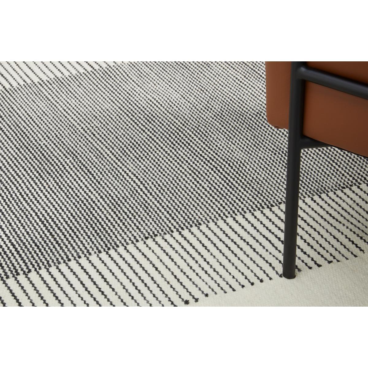 Caixa Wool Blend Rug, Extra Large 200 x 300 cm, Off-White & Black – image 4