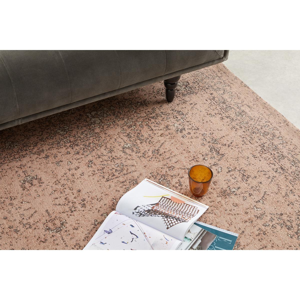 Yolanda Faded Persian Jacquard Rug, Large 160 x 230 cm, Dusky Pink – image 5