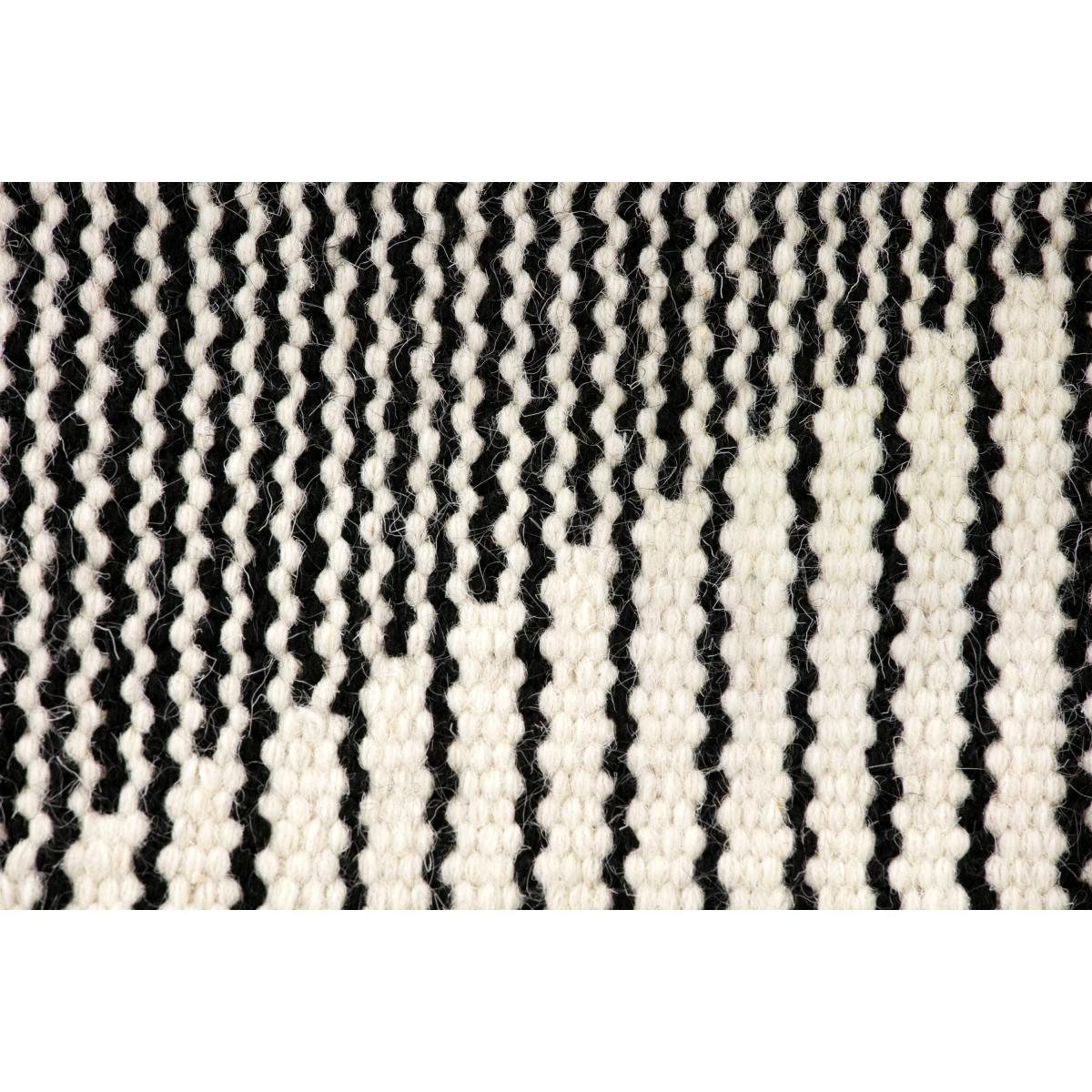 Camden Diamond Rug, Medium 140 x 200cm, Black and Off White – image 7