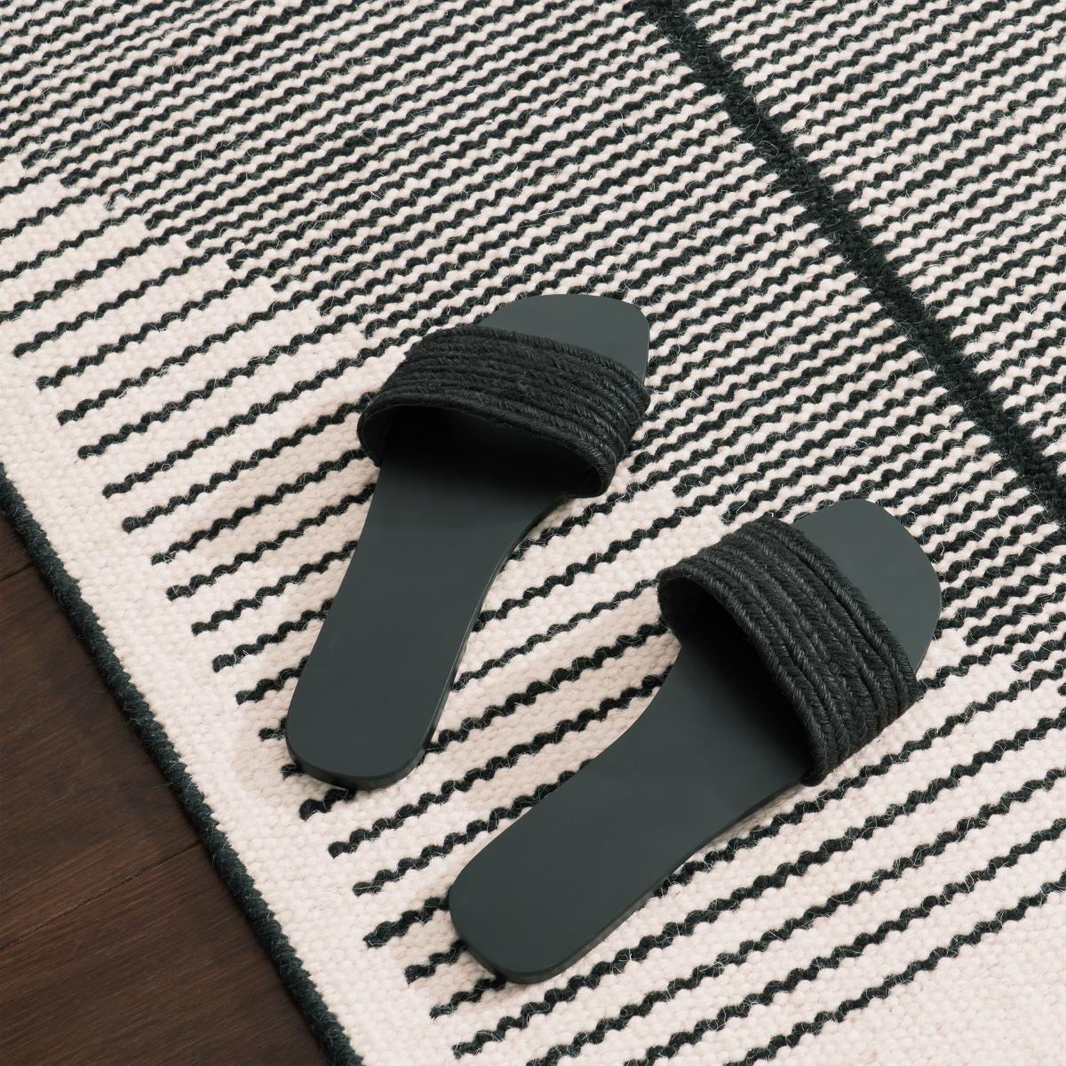 Camden Wool Blend Runner, 70 x 250 cm, Black & Off-White – image 9