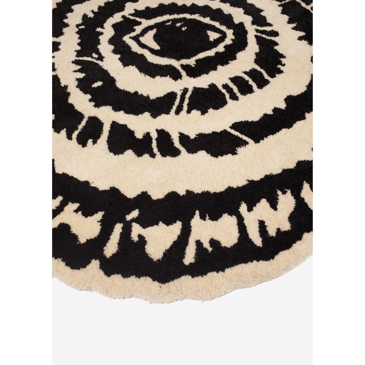 Strix Rug - / 160 x 105 cm – Hand-tufted by Moustache Black/Beige – image 2