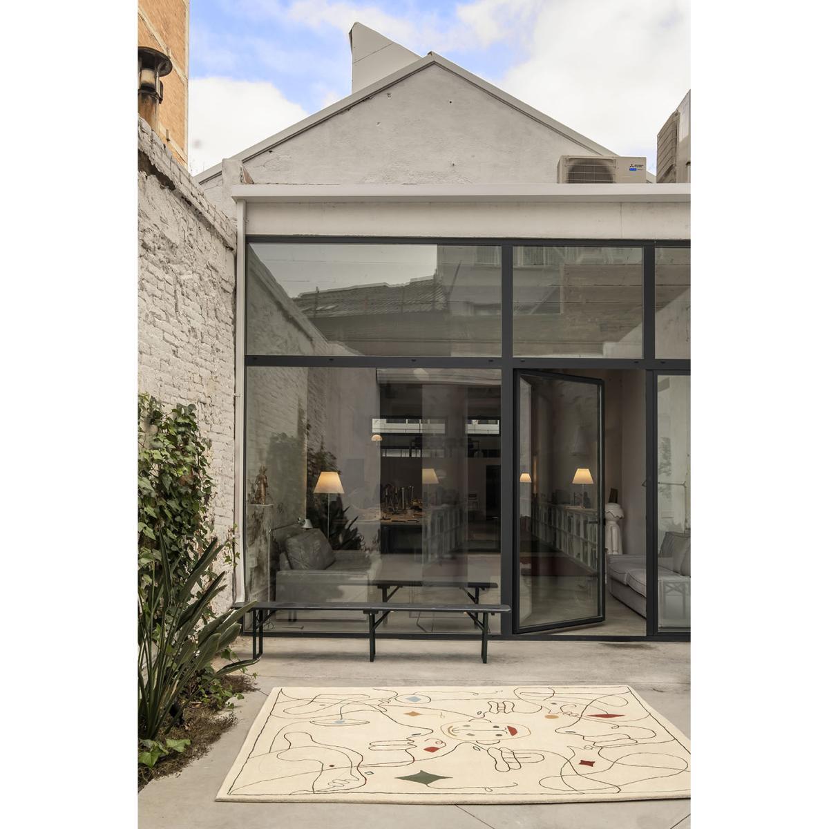 Silhouette Outdoor Outdoor rug - / By Jaime Hayon - 200 x 300 cm / Recycled PET fibre by Nanimarquina Multicoloured/Beige – image 2