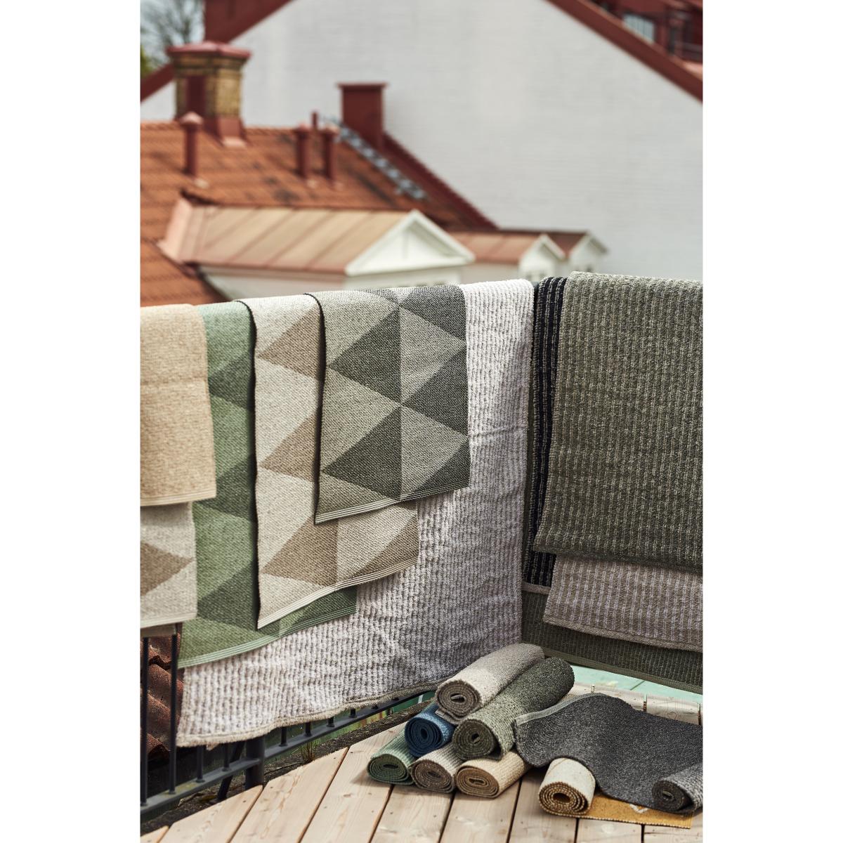 Scandi Living Peak plastic rug mustard 70x200cm – image 4