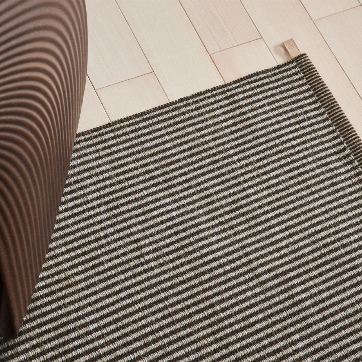 Kasthall Stripe Icon rug Straw yellow 485 300x200 cm – image 4