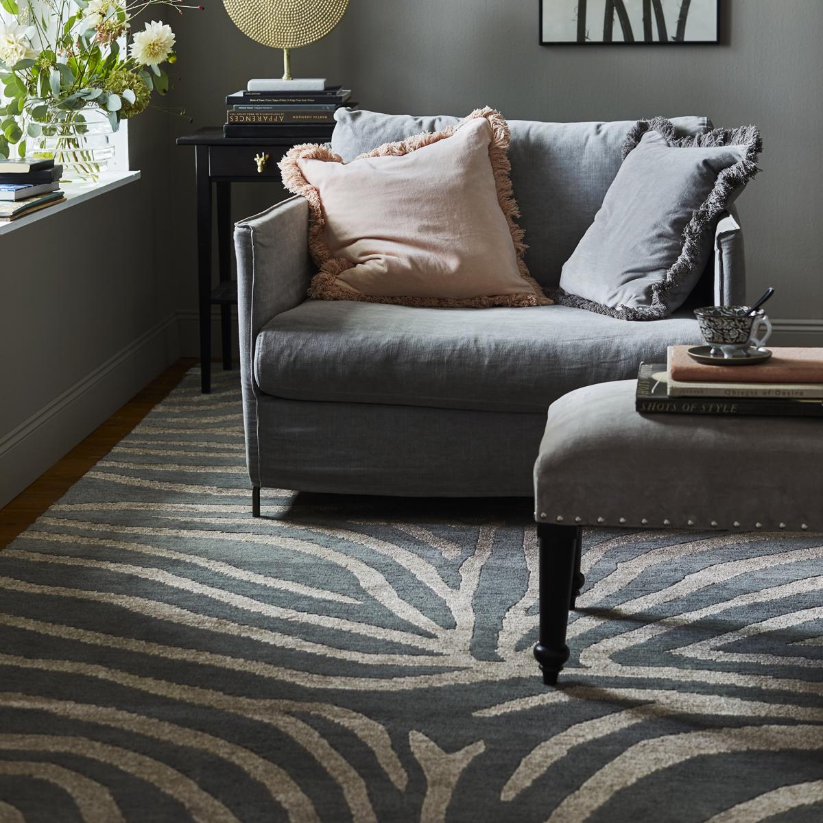 Zebra rug 200x300 cm Taupe-grey – image 2