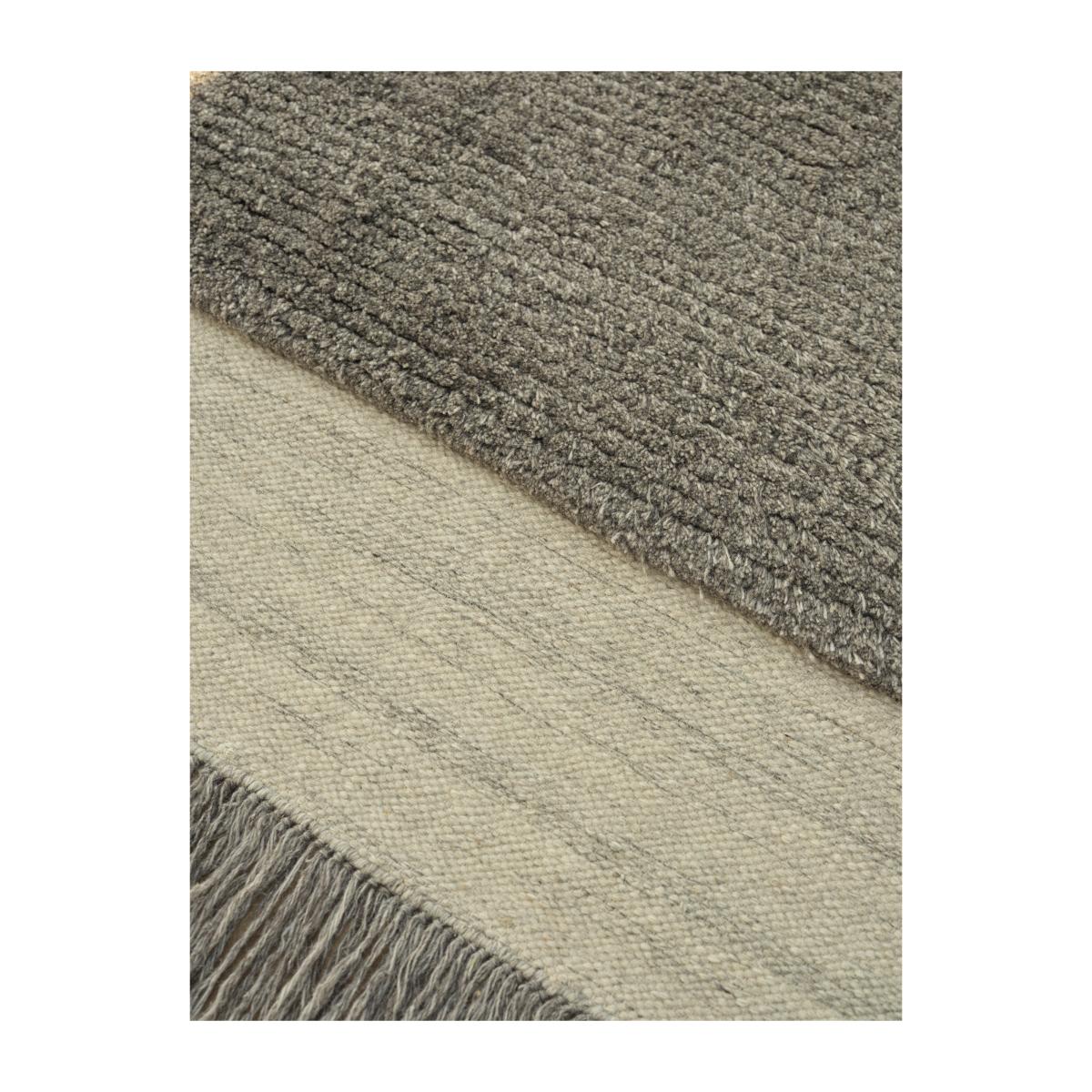 Linie Design Humble Act wool carpet 200x300 cm Stone – image 3