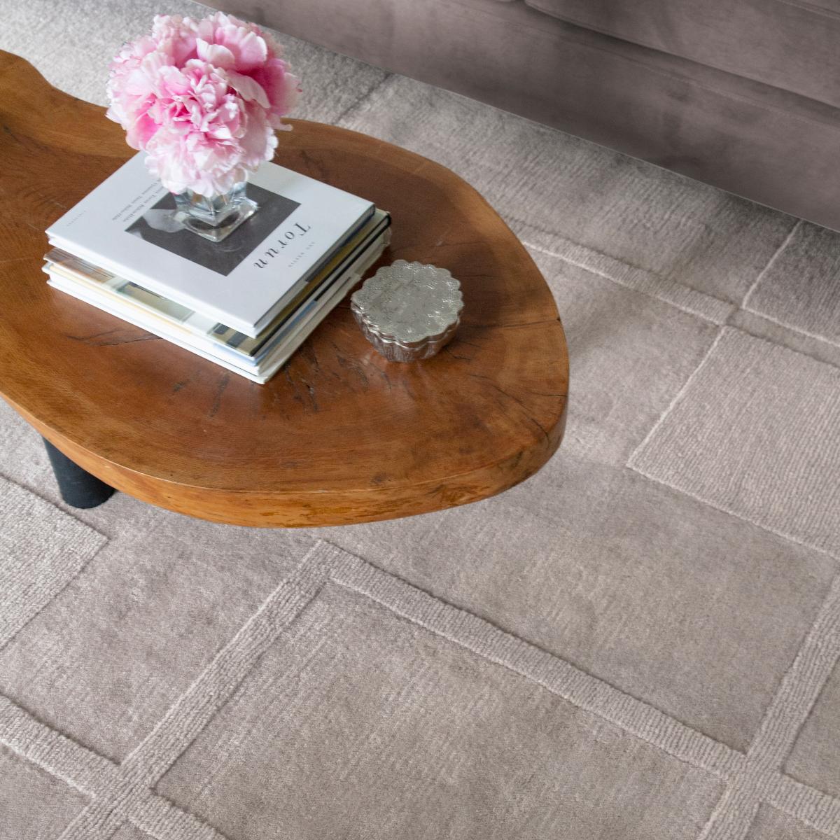 Layered Swedish Grace oatmeal wool rug 180x270 cm – image 2