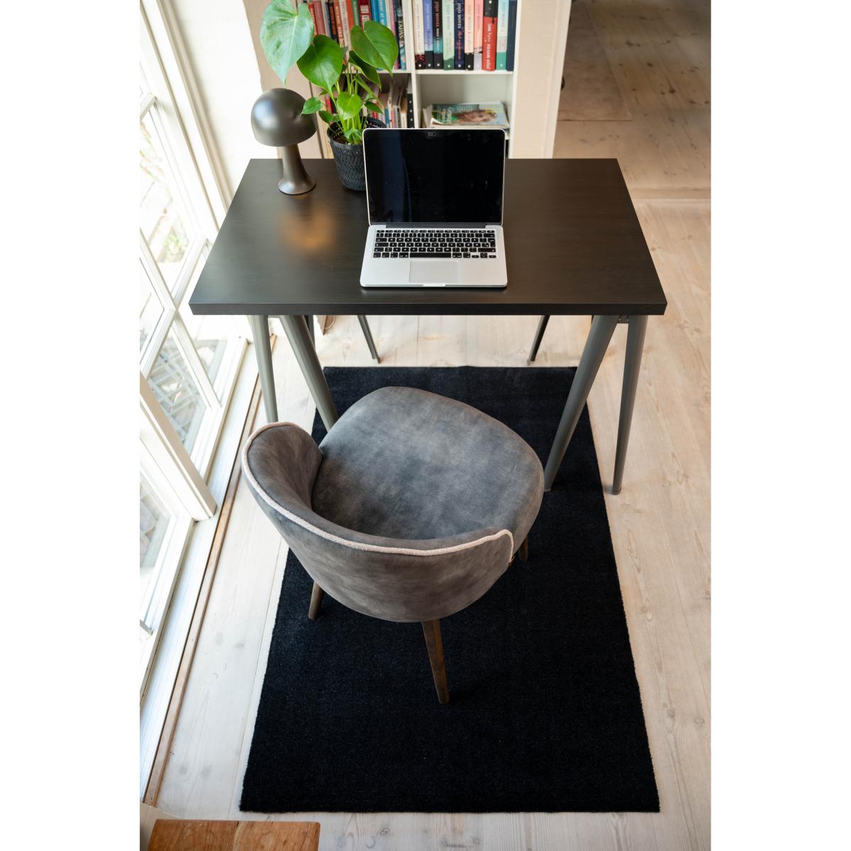 tica copenhagen Unicolor hallway rug Black. 90x130 cm – image 5