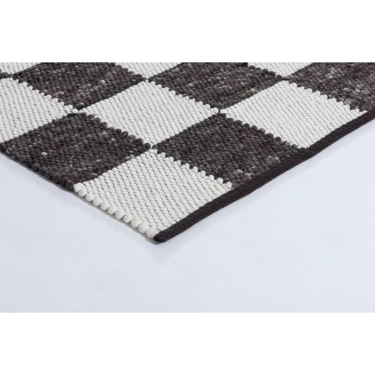 Tisca Gotland Design rug Special Edition Anthracite-white no. 2428 140x200 cm – image 2